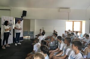 IMG_7759-min-300x198